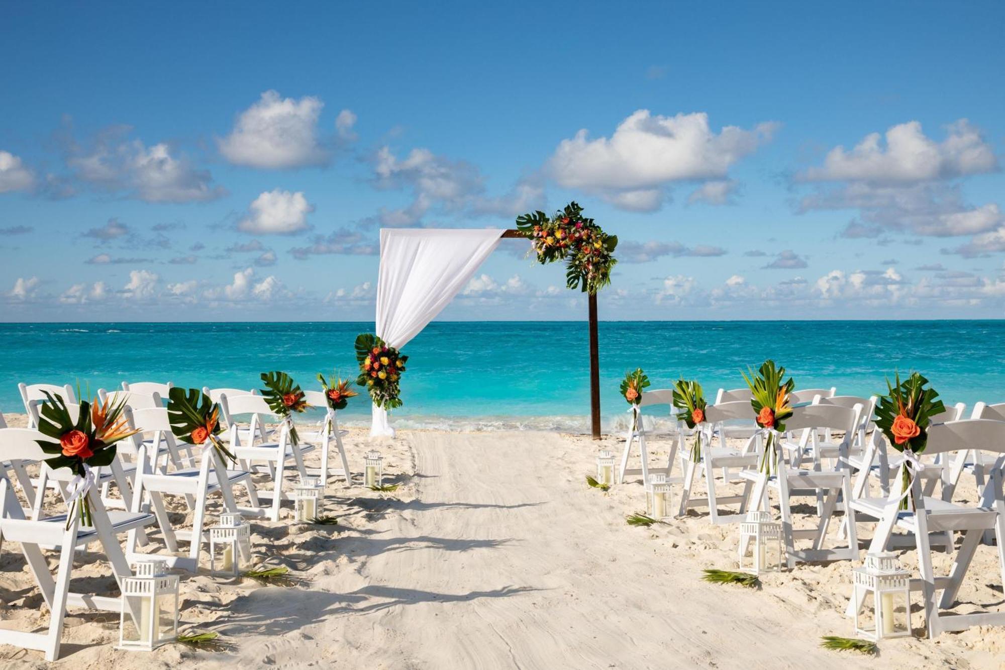 The Ritz-Carlton, Turks & Caicos Hotel Grace Bay Bagian luar foto