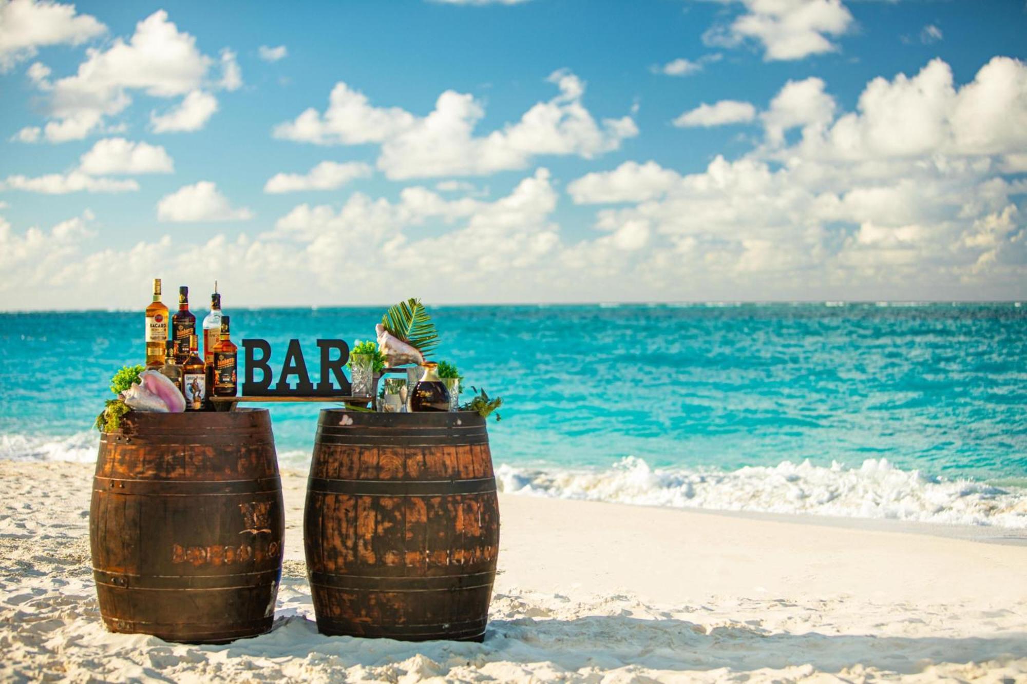 The Ritz-Carlton, Turks & Caicos Hotel Grace Bay Bagian luar foto